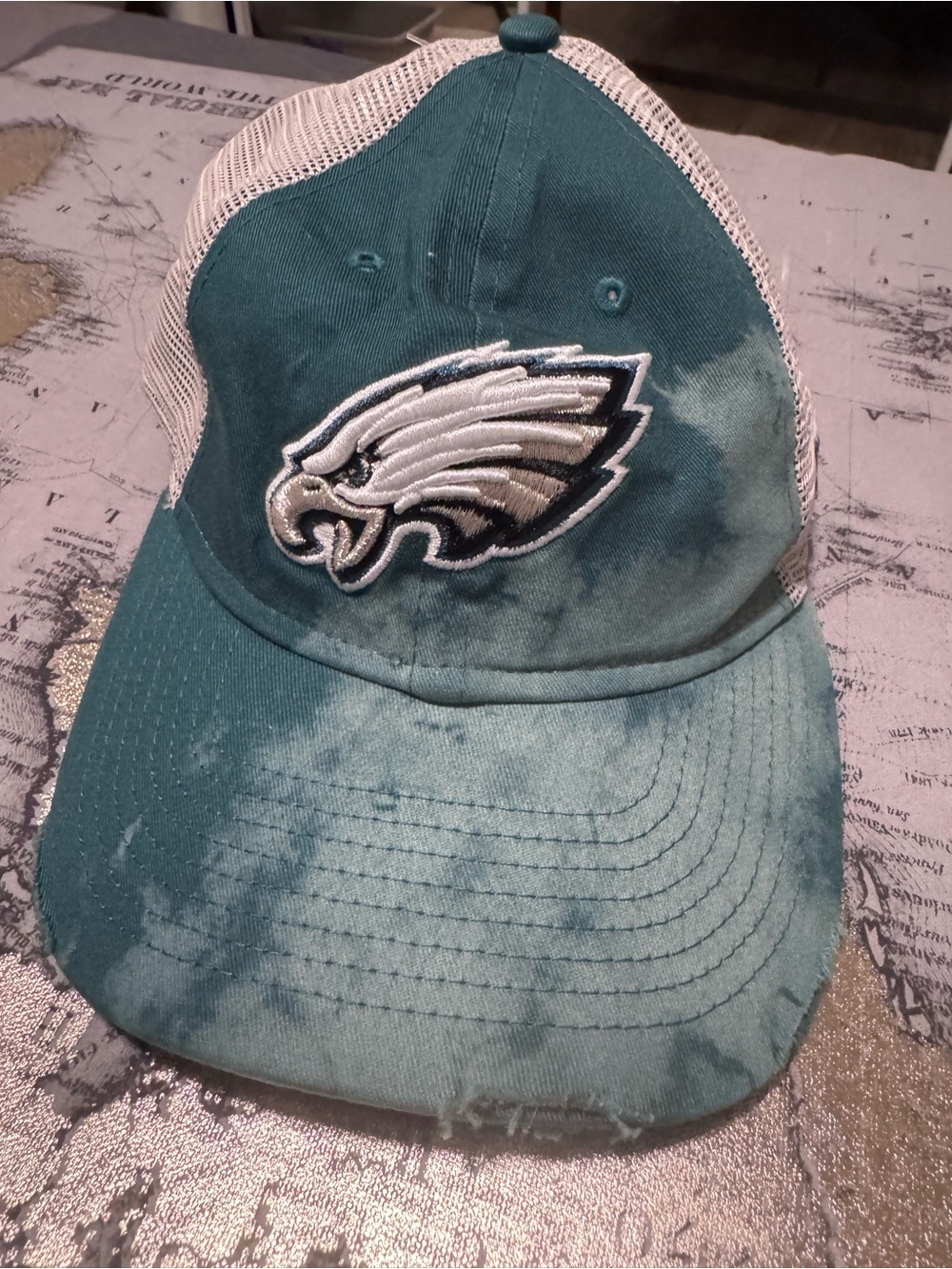 Philadelphia Eagles distressed Teal and White Trucker Hat - NFL Team Logo clean!